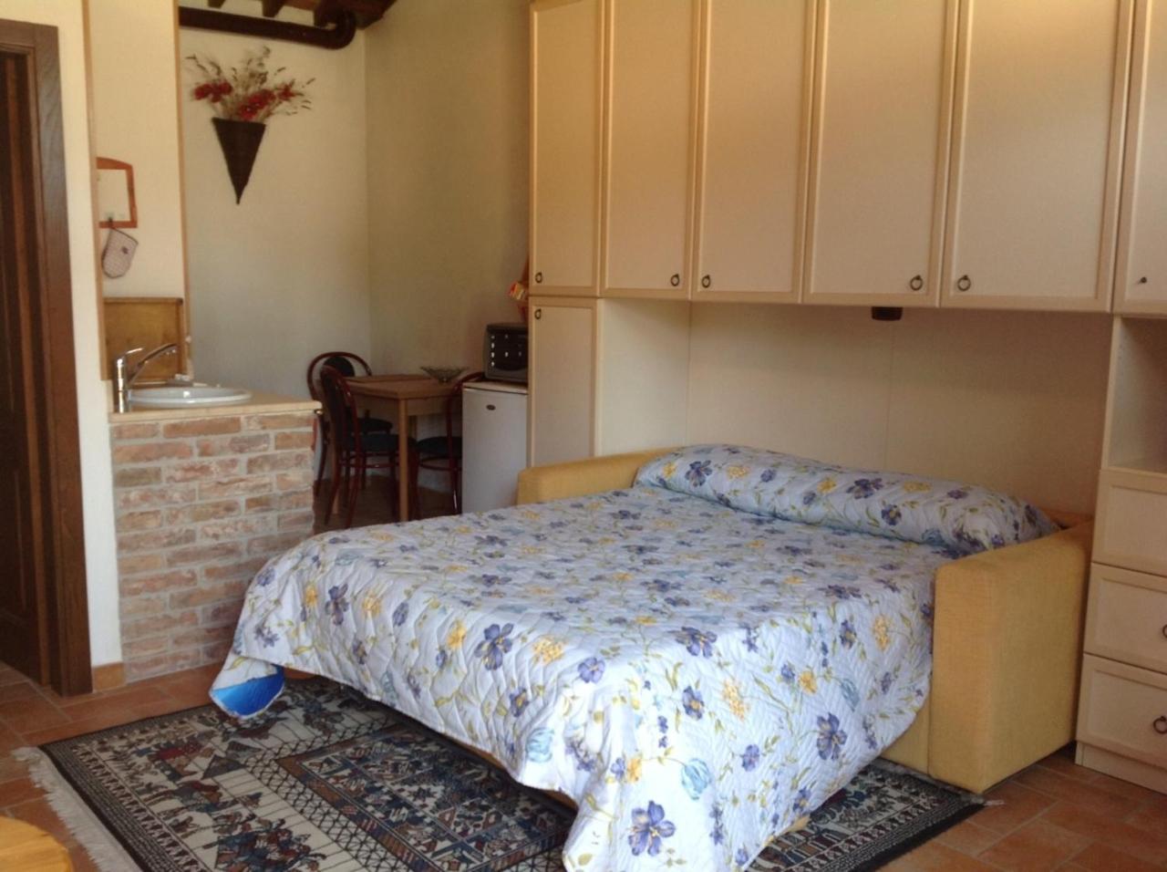 Agriturismo La Collina Сиена Экстерьер фото